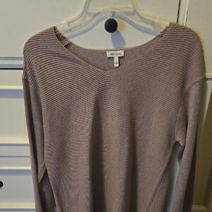 Women's Mauve Sweater